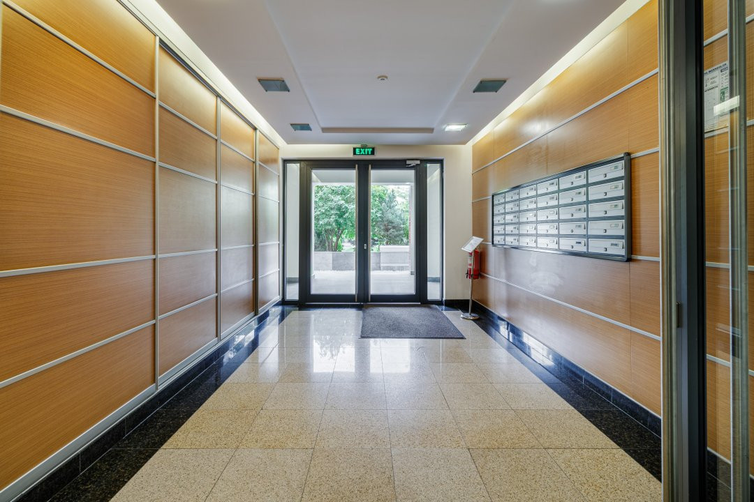 Apartament superb cu vedere panoramica spre lac!