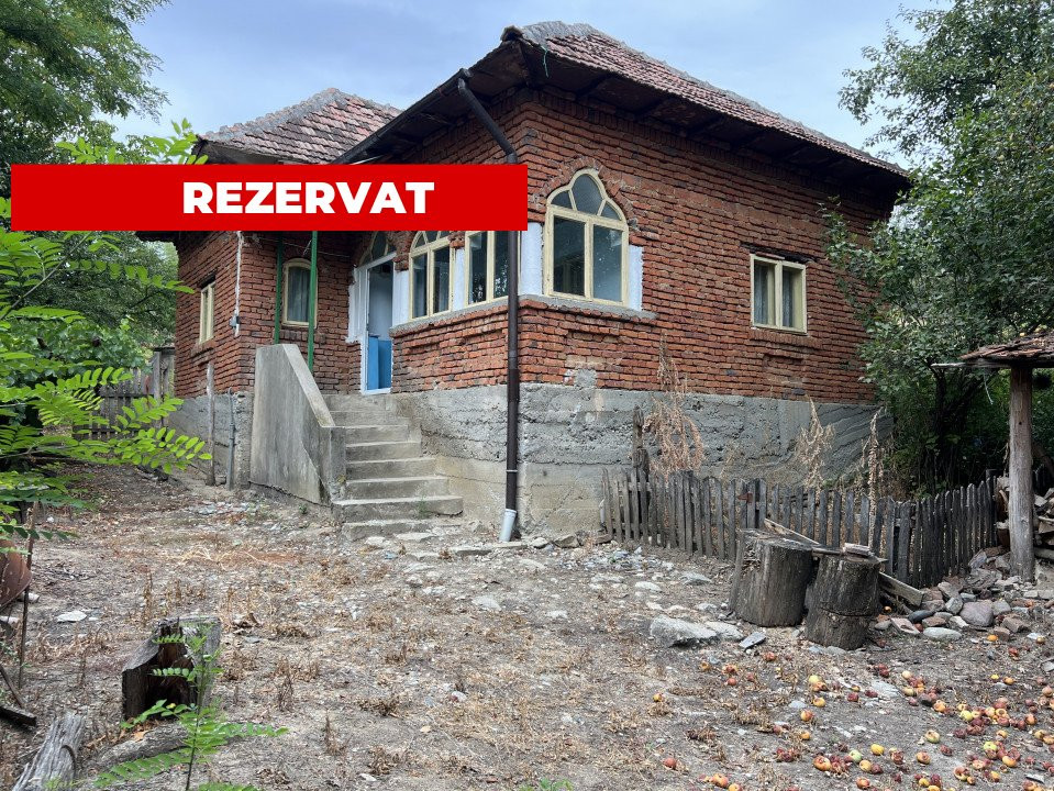 Casa 3 camere +teren 4260 mp livada, zona SUICI -Arges