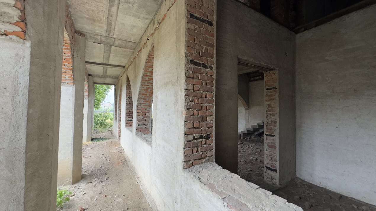 Clădire 12 incăperi, Teren 3.457 mp Str.Iuliu Maniu Nr.13 -Carei- Jud. Satu Mare