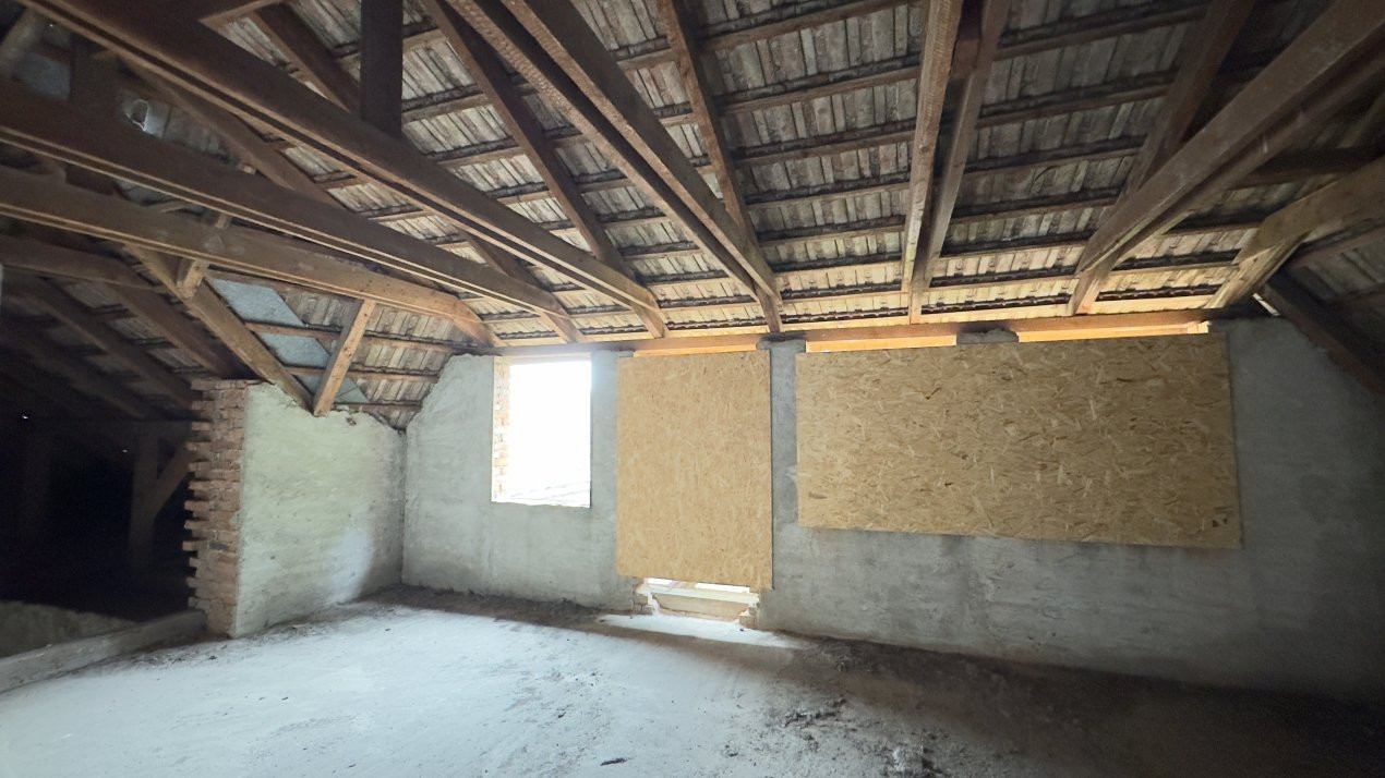 Clădire 12 incăperi, Teren 3.457 mp Str.Iuliu Maniu Nr.13 -Carei- Jud. Satu Mare