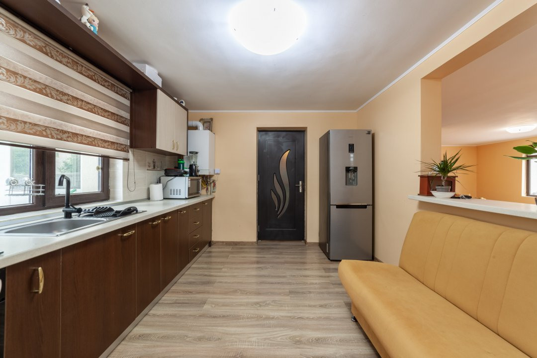 Casa cu piscina in Mioveni cartier Racovita