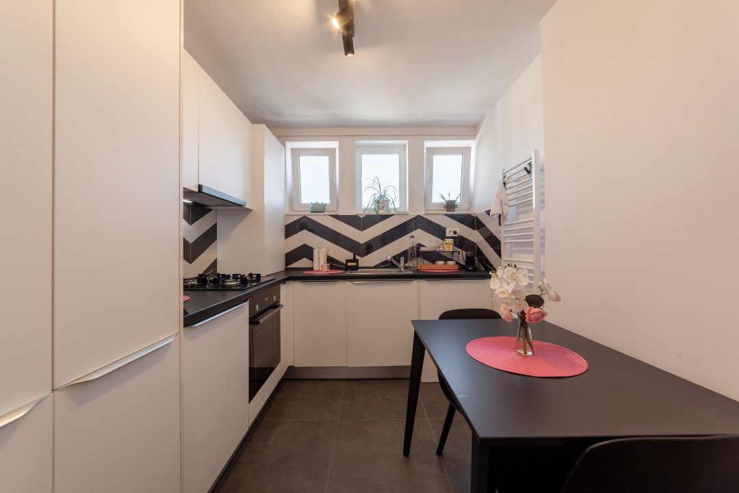 Inchiriere apartament 2 camere Pitesti ultracentral, langa Primarie
