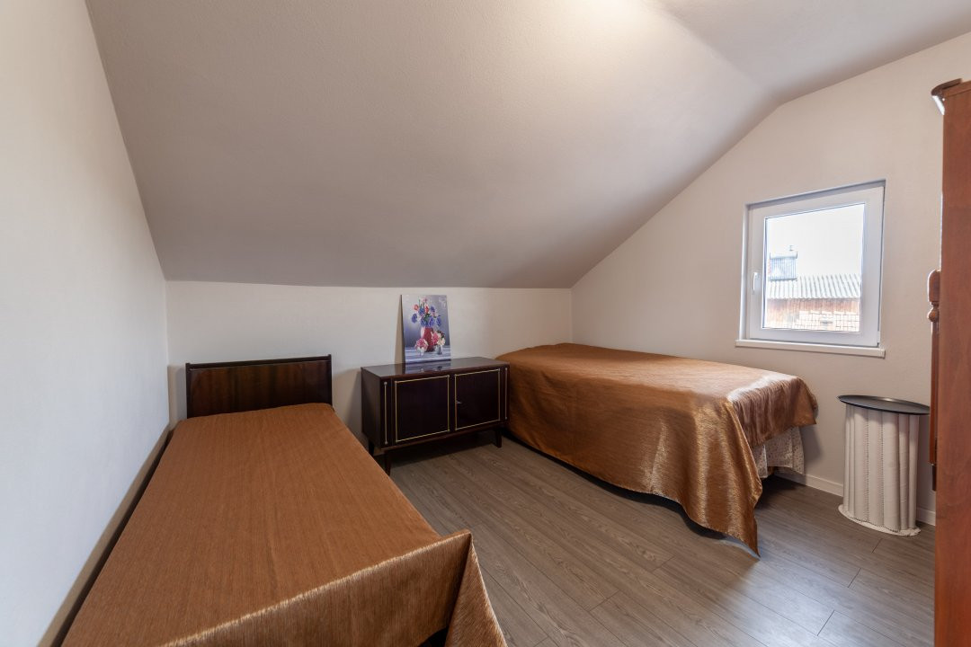 Casa si teren in comuna Cuca, judetul Arges