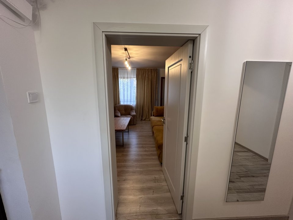Apartament 3 camere decomandat – 1 Mai Insula, langa Facultatea de Medicina