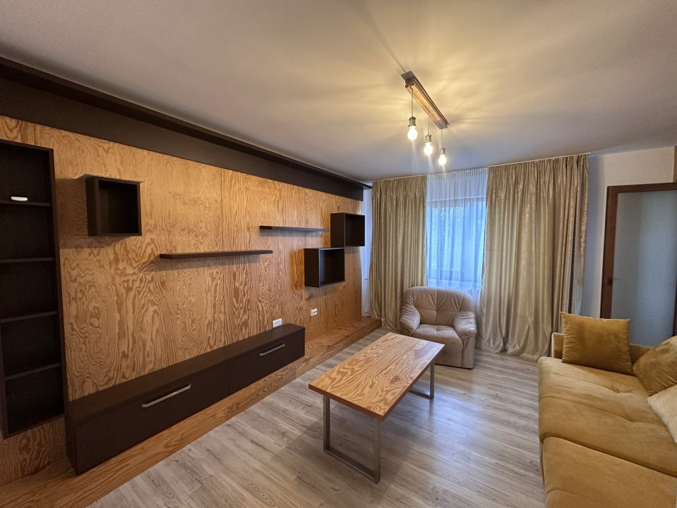 Apartament 3 camere decomandat – 1 Mai Insula, langa Facultatea de Medicina