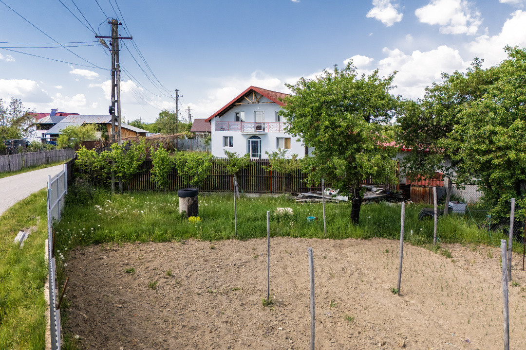 Casa cu teren generos si gradina spectaculoasa – Comuna Cuca, Argeș!