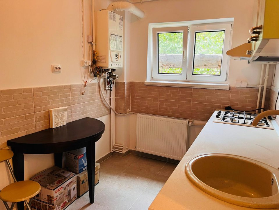 Apartament central 2 camere, modern si primitor - zona Piata Mare