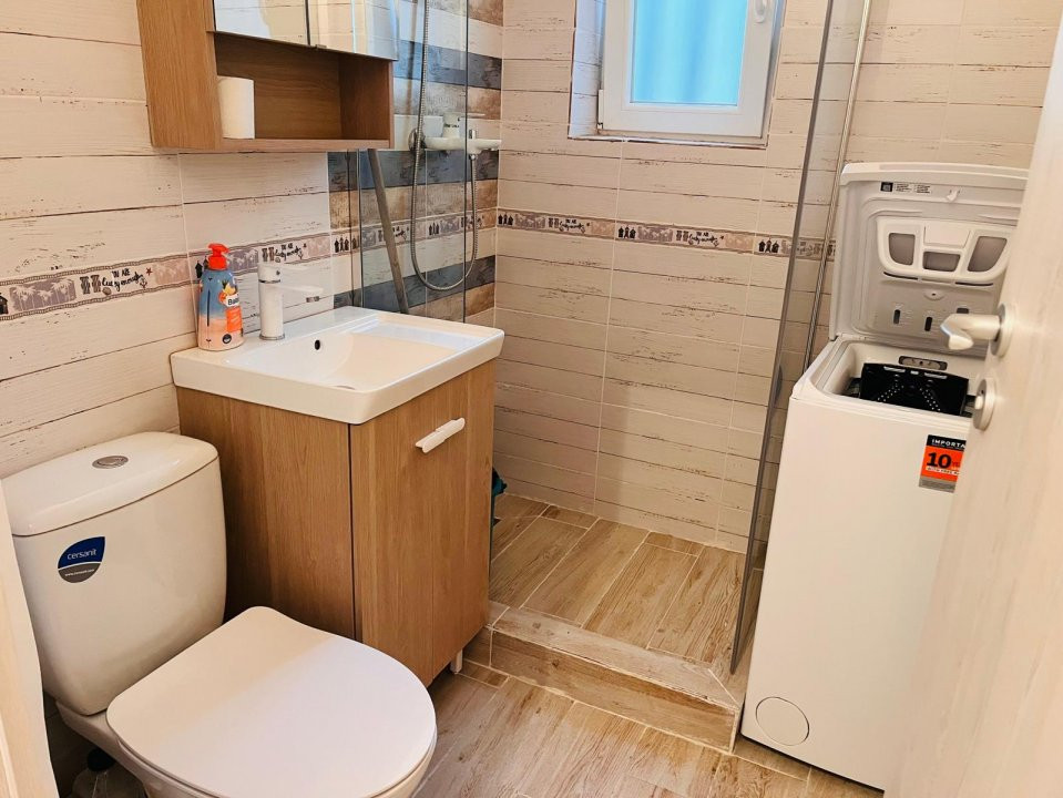 Apartament central 2 camere, modern si primitor - zona Piata Mare