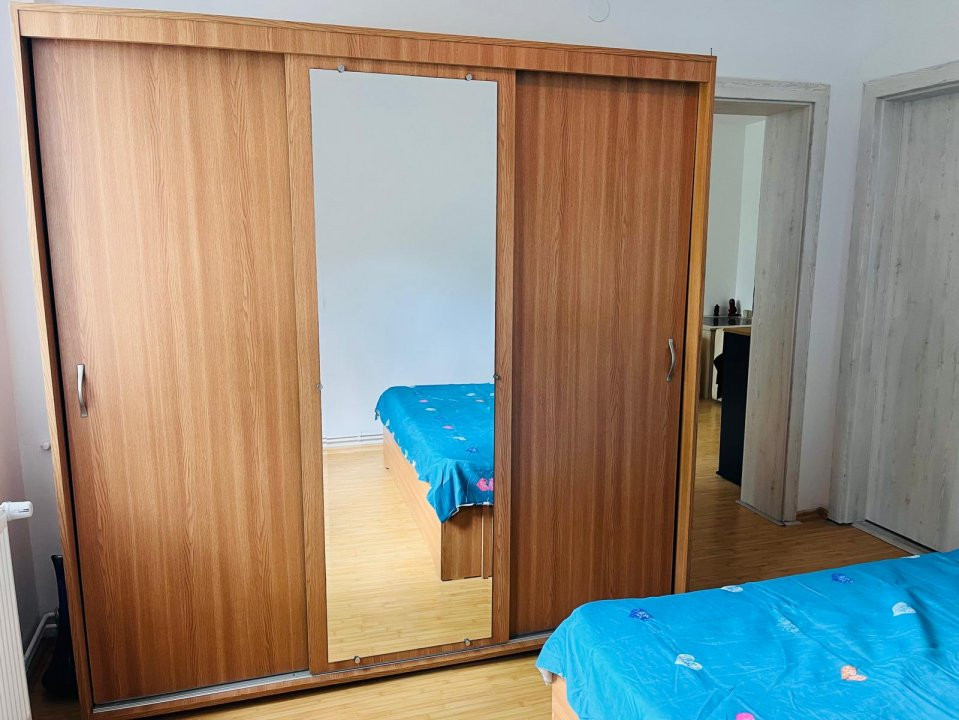 Apartament central 2 camere, modern si primitor - zona Piata Mare