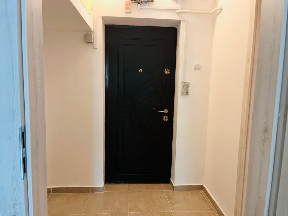 Apartament central 2 camere, modern si primitor - zona Piata Mare
