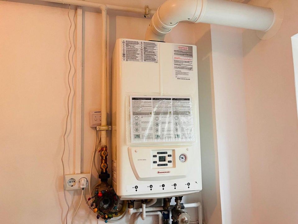 Apartament central 2 camere, modern si primitor - zona Piata Mare