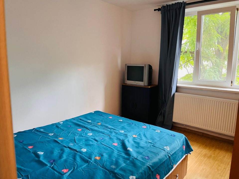Apartament central 2 camere, modern si primitor - zona Piata Mare