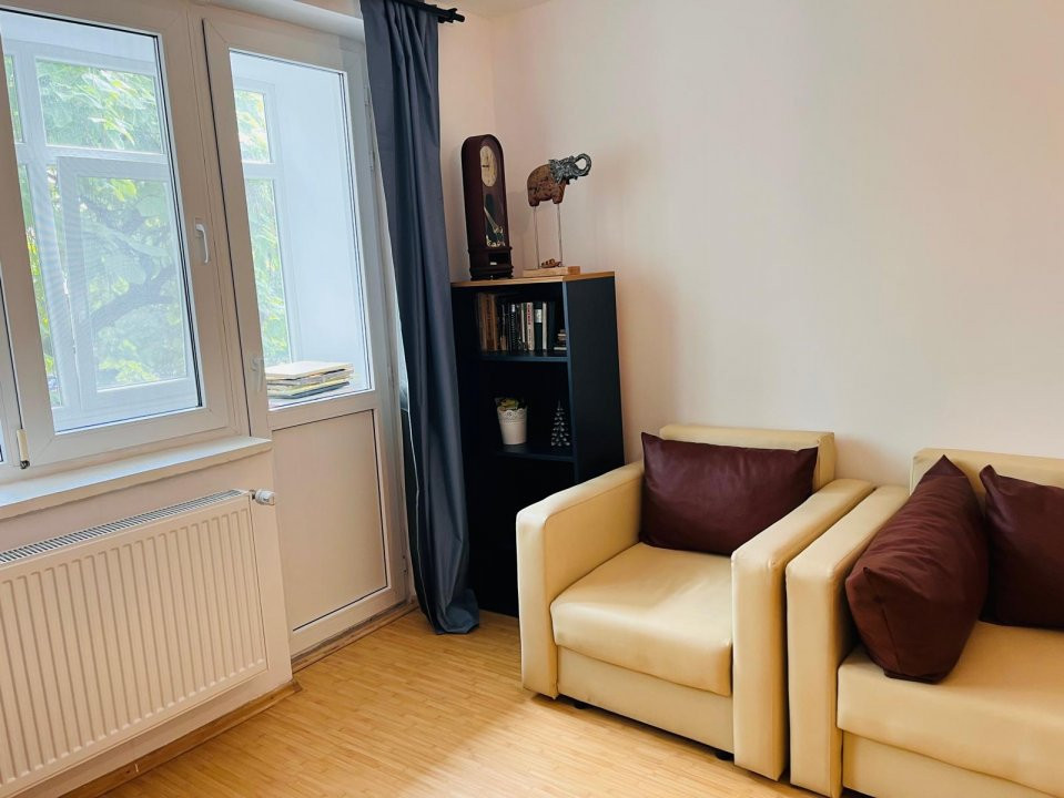 Apartament central 2 camere, modern si primitor - zona Piata Mare
