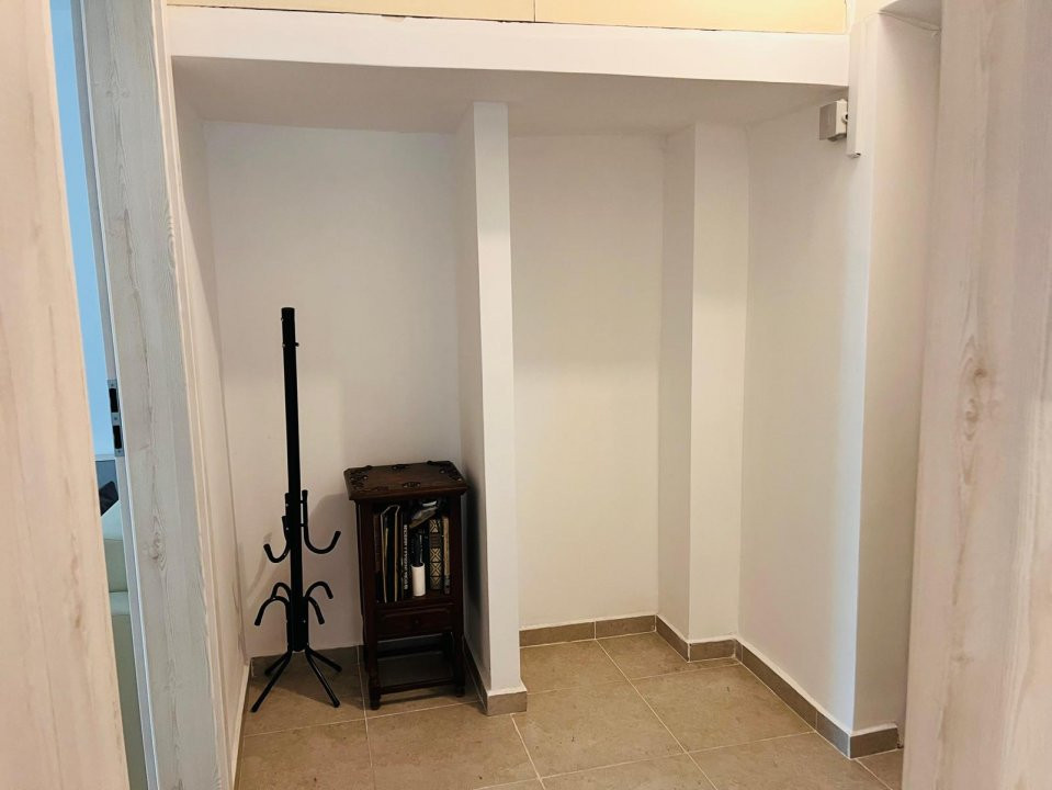 Apartament central 2 camere, modern si primitor - zona Piata Mare