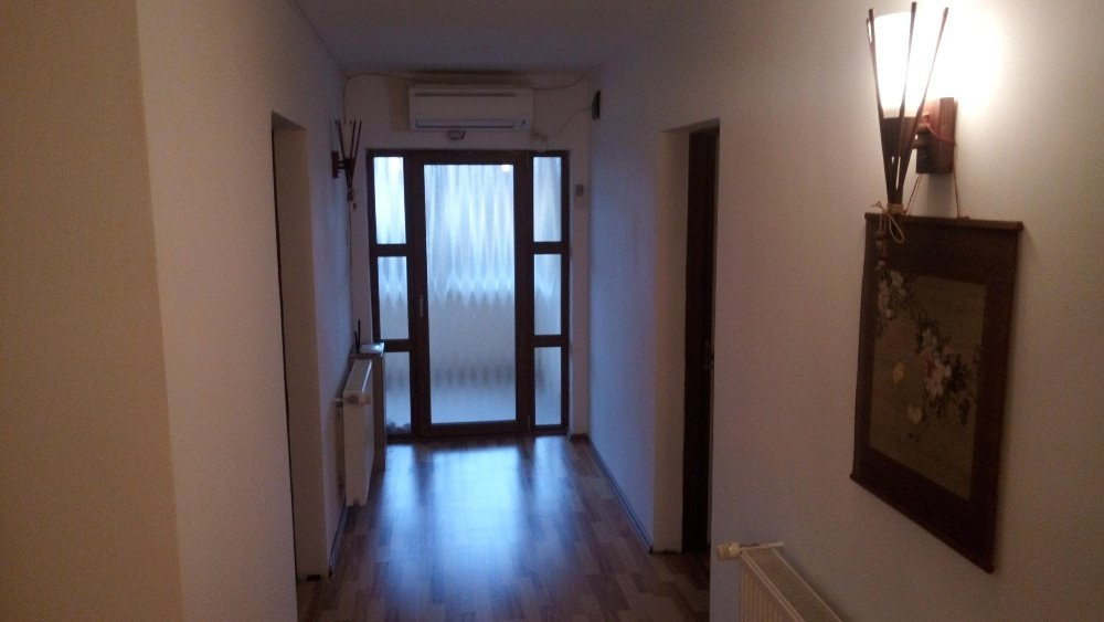 Casa ultracentral de inchiriat 