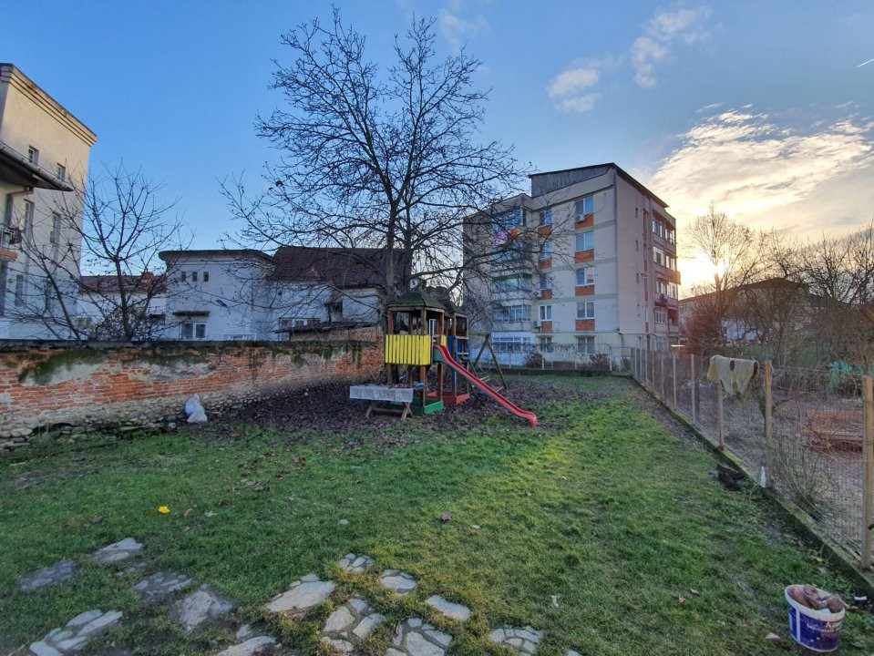 Casa ultracentral de inchiriat 