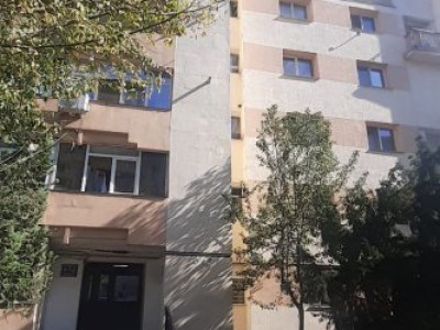 APARTAMENT DECOMANDAT 3 CAMERE- ZONA NORD