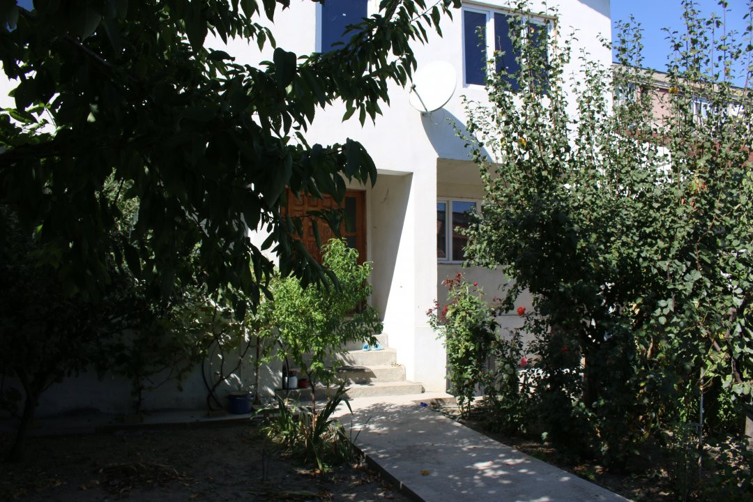 Casă de vânzare – Strada Griviței, Târgu Jiu