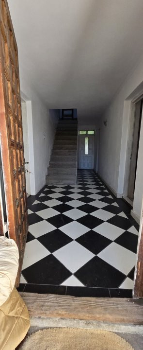 Casă de vânzare – Strada Griviței, Târgu Jiu