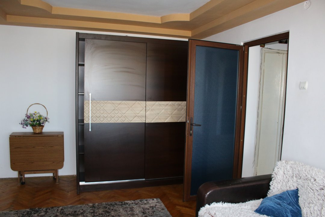Apartament mobilat si utilat de inchiriat 