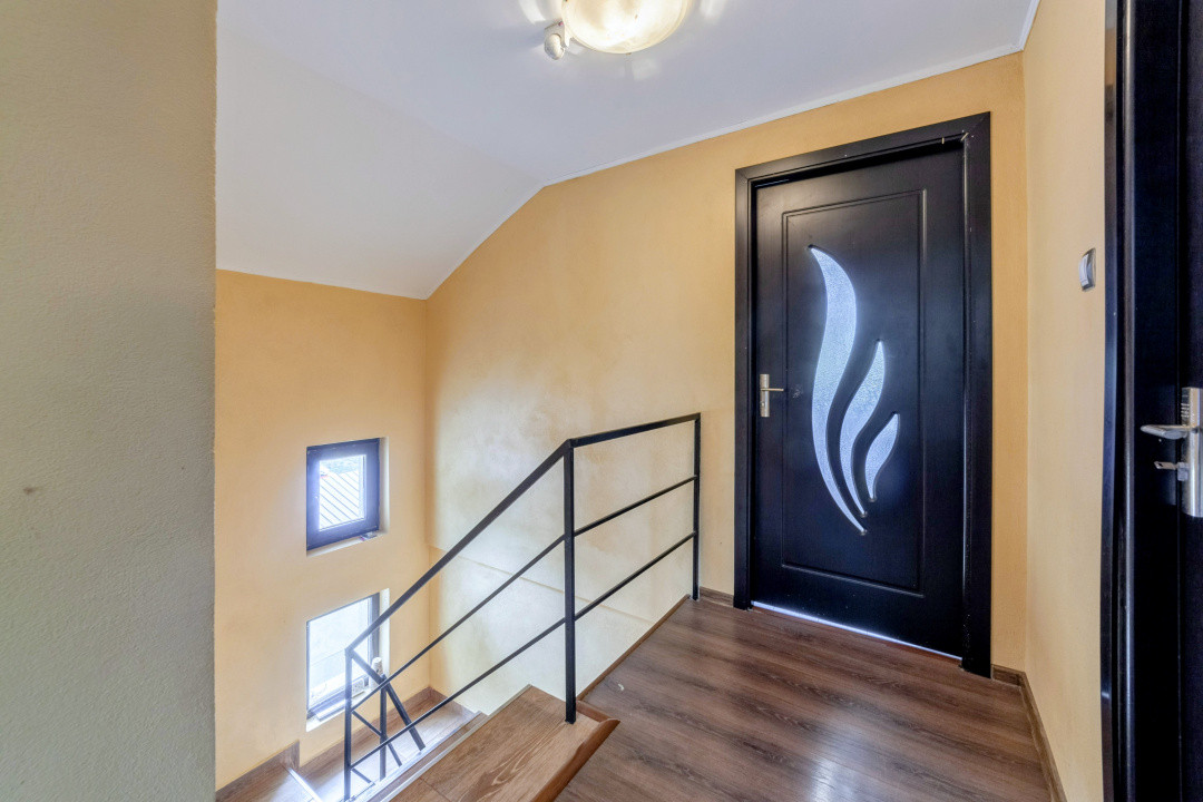 Casa cu piscina in Mioveni cartier Racovita