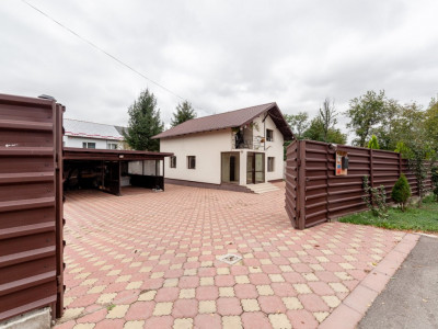 Casa cu piscina in Mioveni cartier Racovita