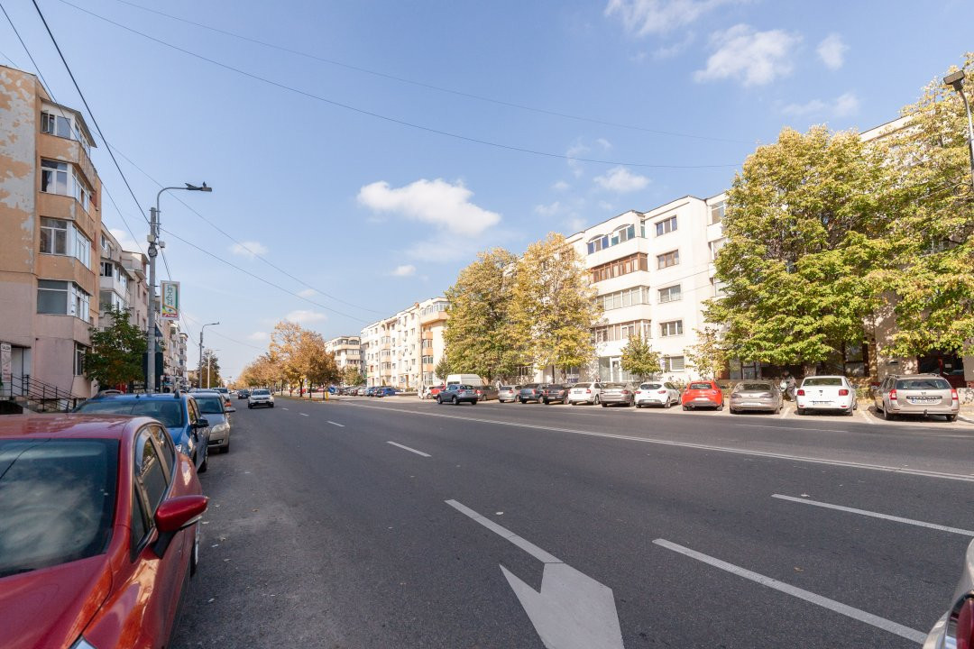 De vanzare- Spațiul Care Îți Poate Transforma Afacerea Pitesti-Exercitiu!