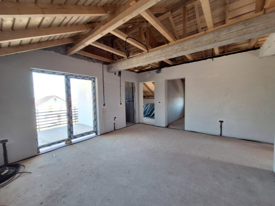 Apartament 3 camere Et.2 + Pod - 2025