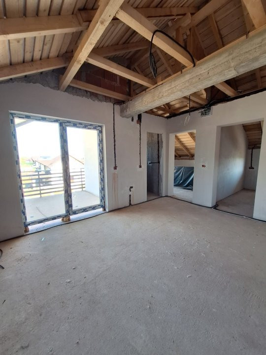 Apartament 3 camere Et.2 + Pod - 2025