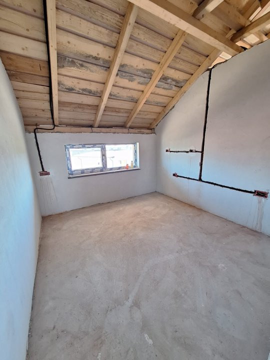 Apartament 3 camere Et.2 + Pod - 2025