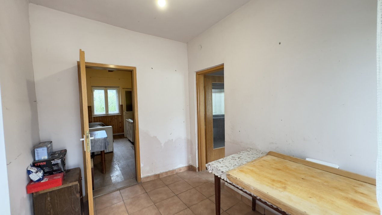 Casă 3 camere, Teren 3.263 mp, Str.Mărășești Nr.16 -Carei-Comision 0% cumpărător