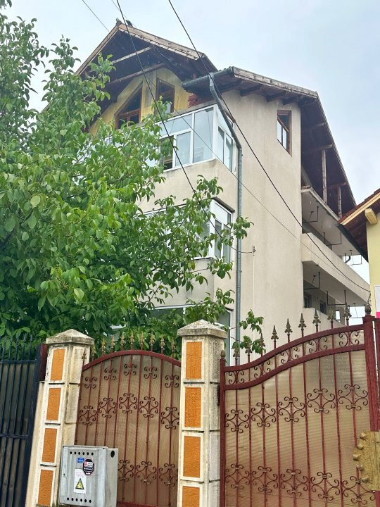Casa Generoasa + 500mp Teren Banat - Pitesti