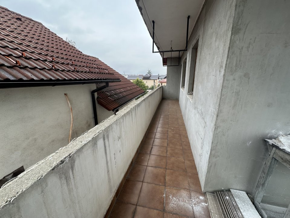 Casa Generoasa + 500mp Teren Banat - Pitesti