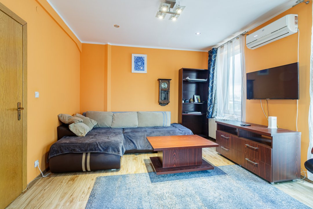 Apartament de inchiriat 3 camere în Piața Unirii cu loc de parcare 