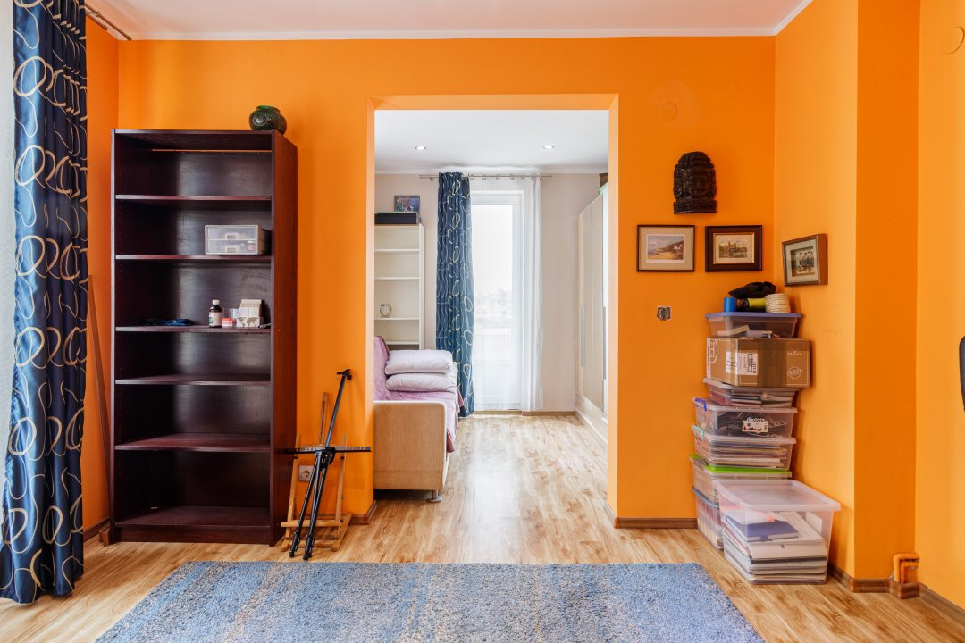 Apartament de inchiriat 3 camere în Piața Unirii cu loc de parcare 