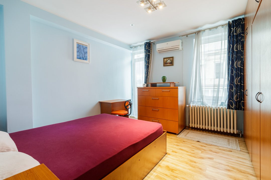 Apartament de inchiriat 3 camere în Piața Unirii cu loc de parcare 