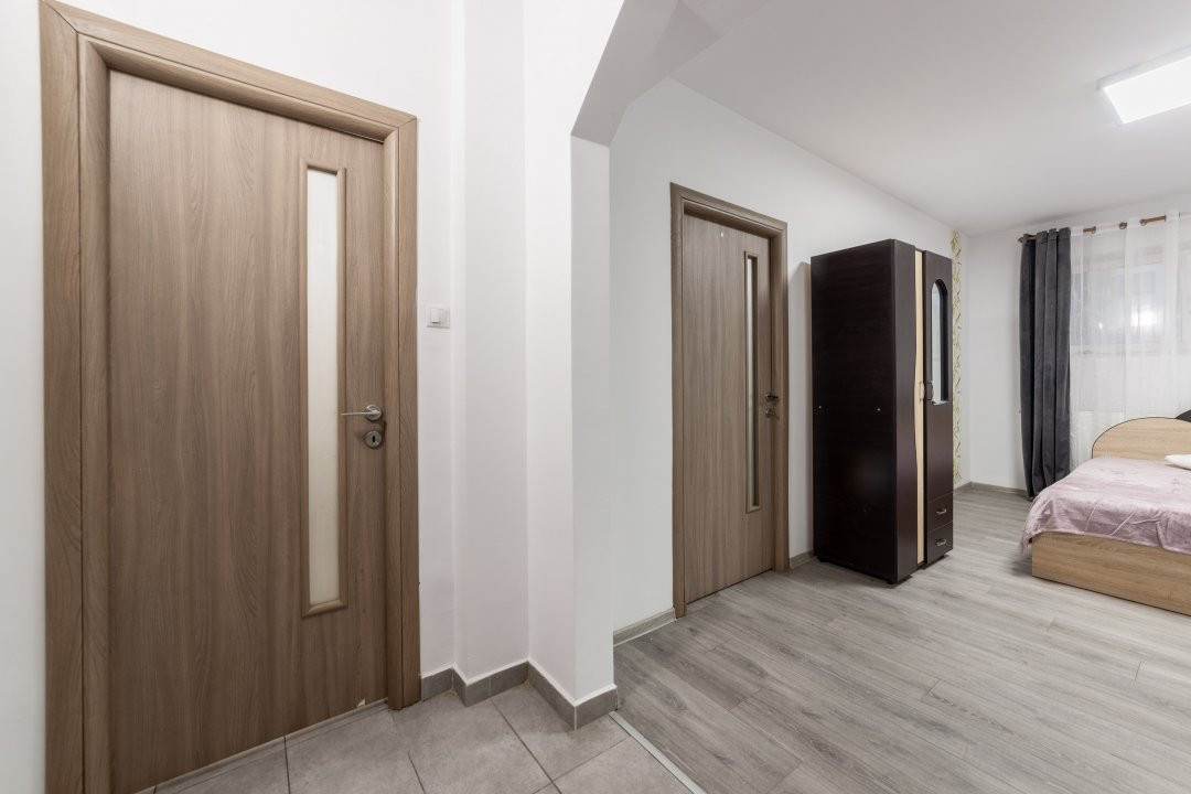 Garsoniera tip studio Pitesti zona Banat-bloc nou!