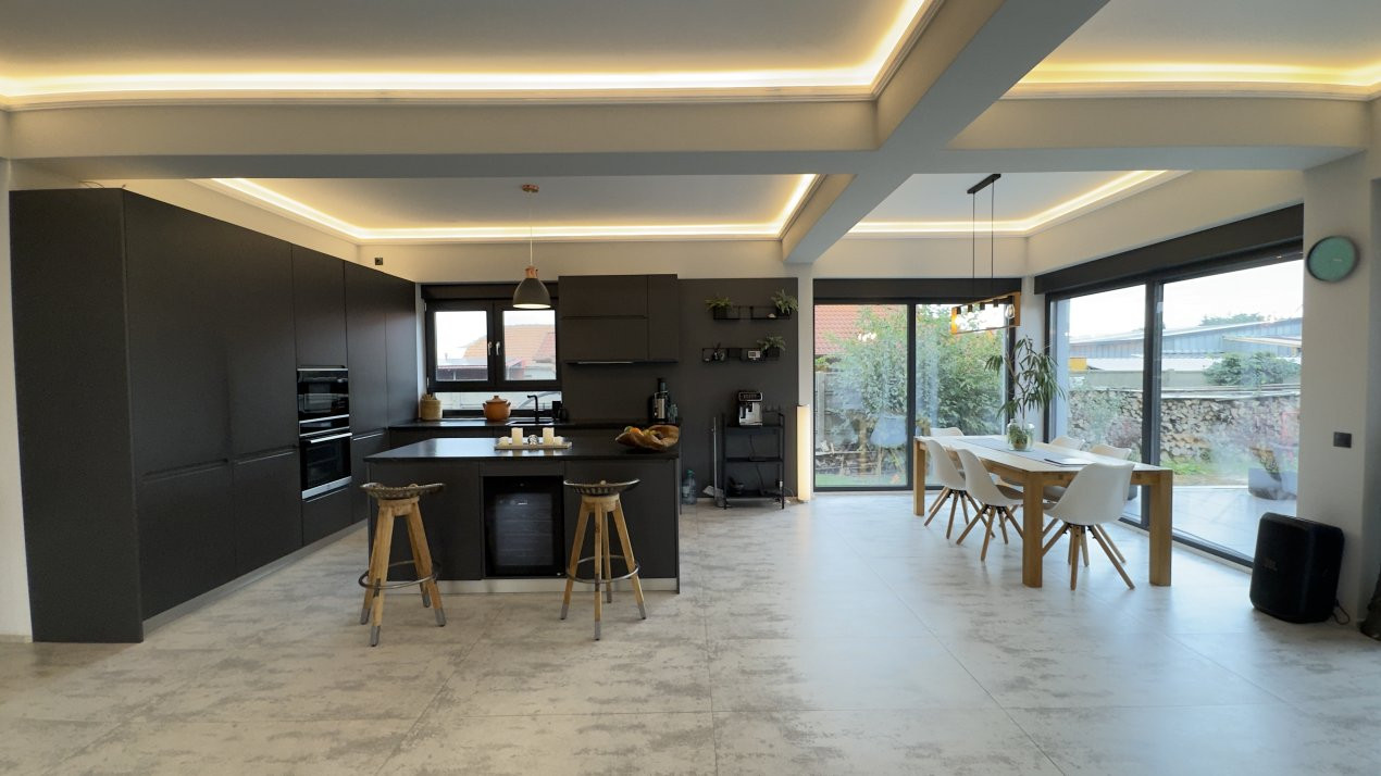 Casă 4 camere P+M, Teren 1005 mp Str. Petru Rareș - Carei - Comision 0%
