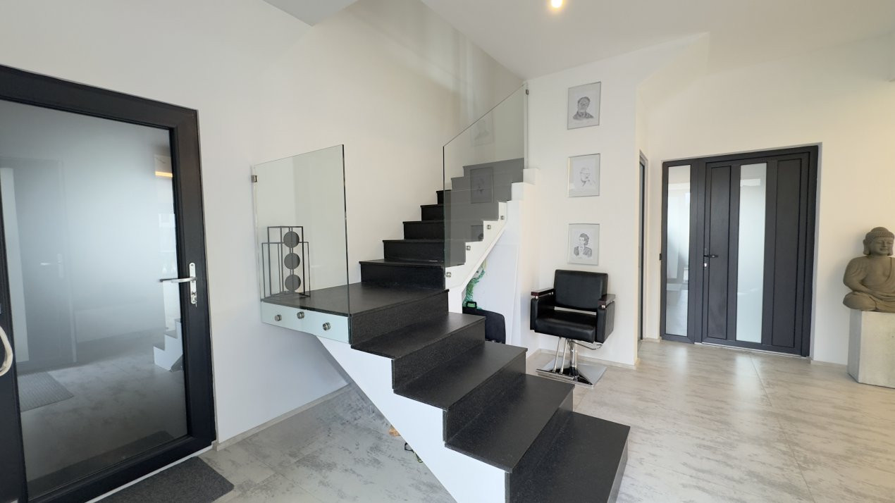 Casă 4 camere P+M, Teren 1005 mp Str. Petru Rareș - Carei - Comision 0%