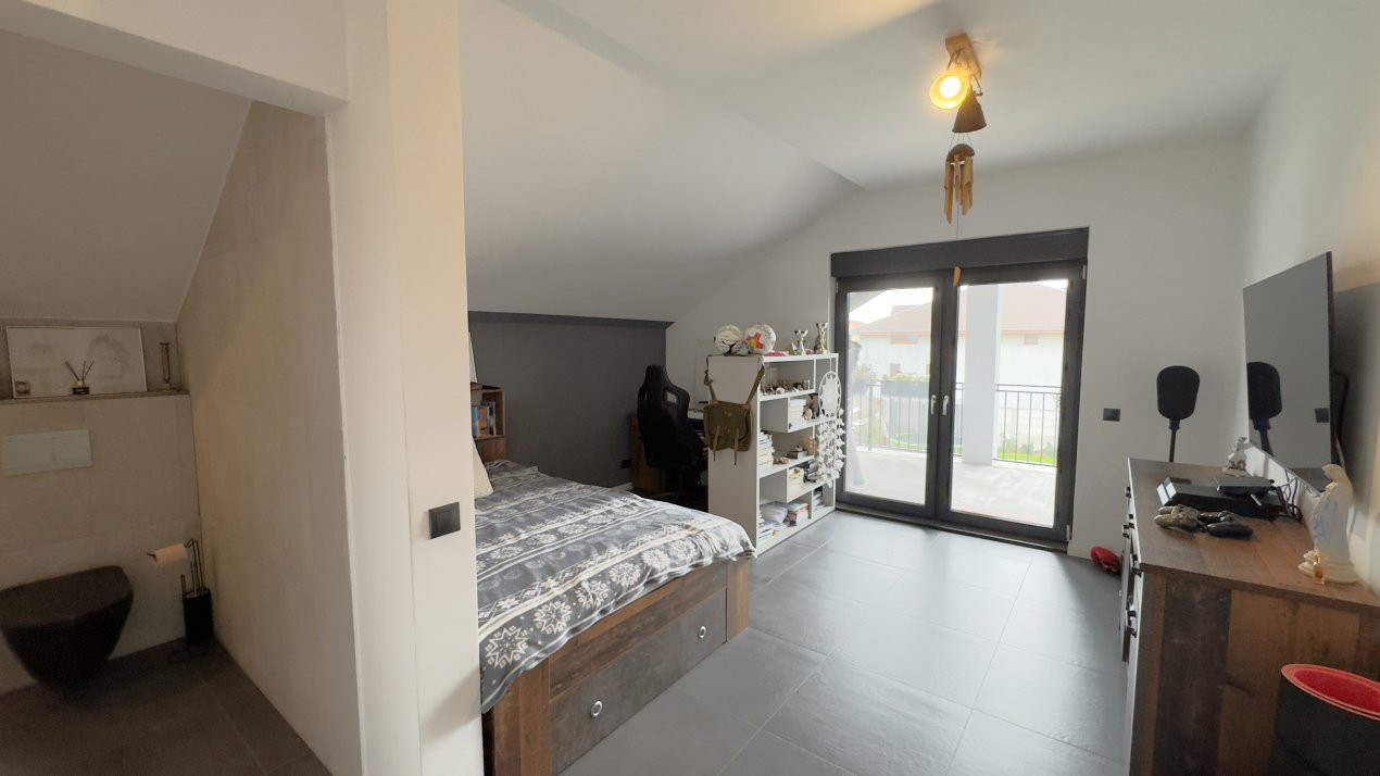Casă 4 camere P+M, Teren 1005 mp Str. Petru Rareș - Carei - Comision 0%