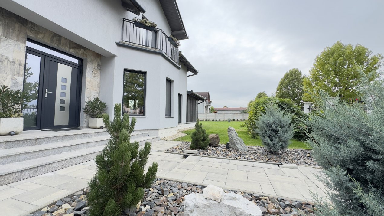 Casă 4 camere P+M, Teren 1005 mp Str. Petru Rareș - Carei - Comision 0%