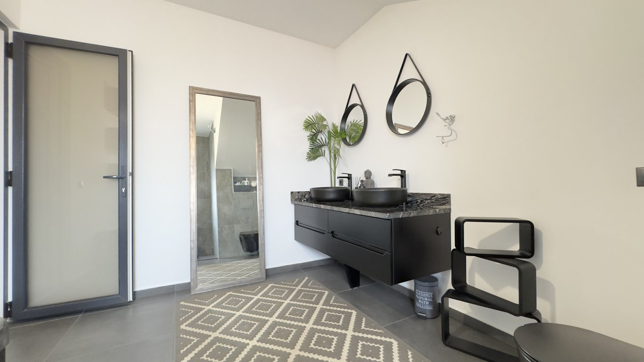 Casă 4 camere P+M, Teren 1005 mp Str. Petru Rareș - Carei - Comision 0%