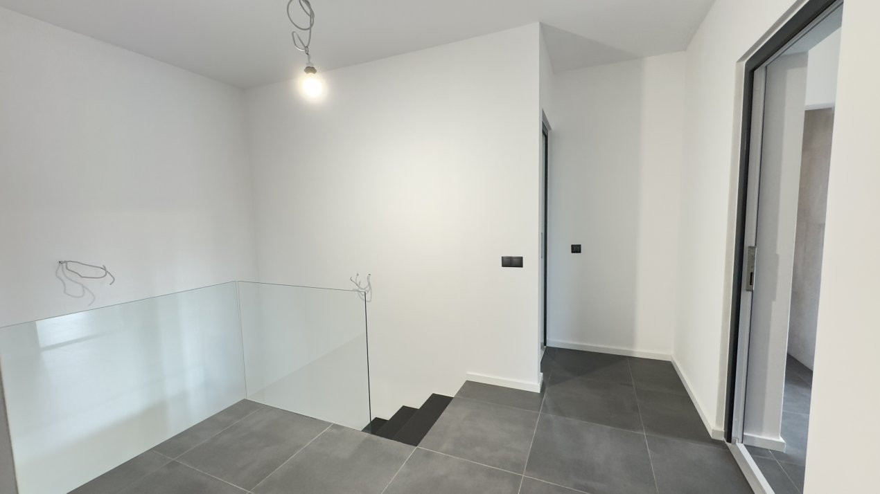 Casă 4 camere P+M, Teren 1005 mp Str. Petru Rareș - Carei - Comision 0%
