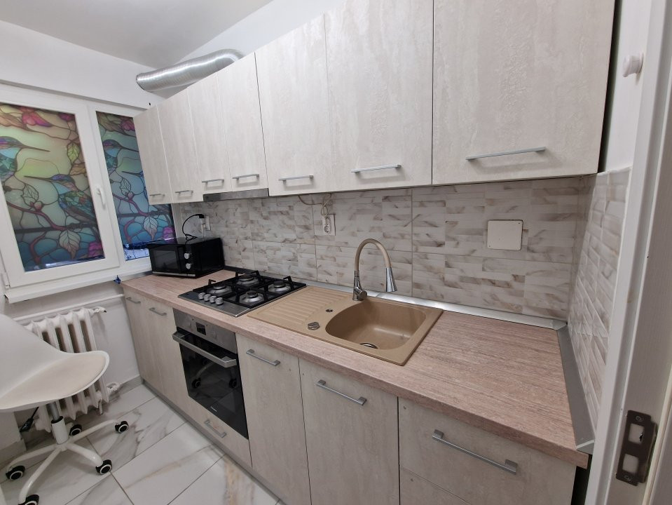 Inchiriere apartament 2 camere Gavana!