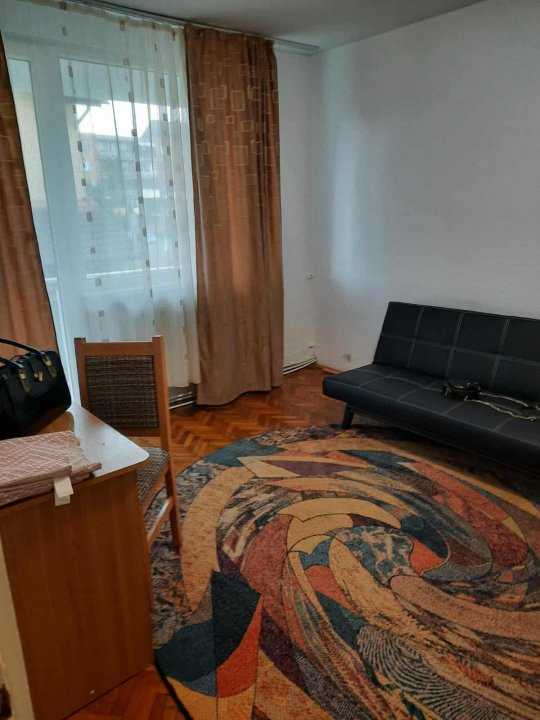 Închiriere apartament 2 camere – central, utilat complet