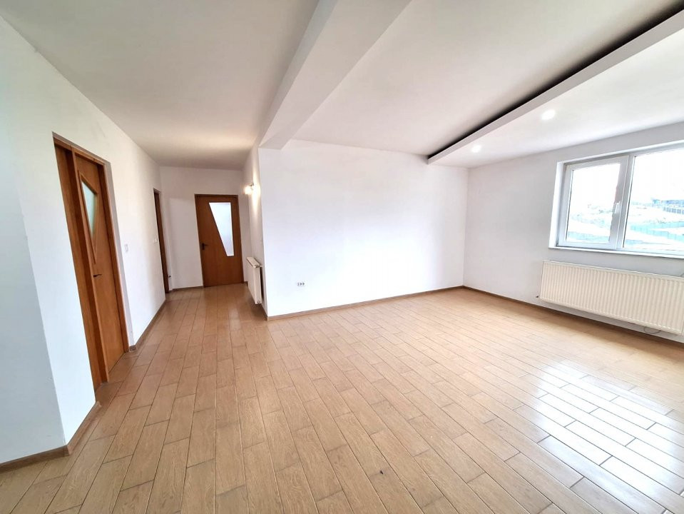 Apartament 3 camere Geamana Bloc 2007, decomandat, etaj 1