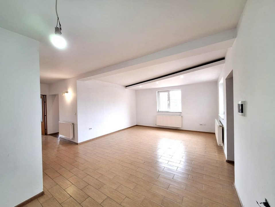 Apartament 3 camere Geamana Bloc 2007, decomandat, etaj 1