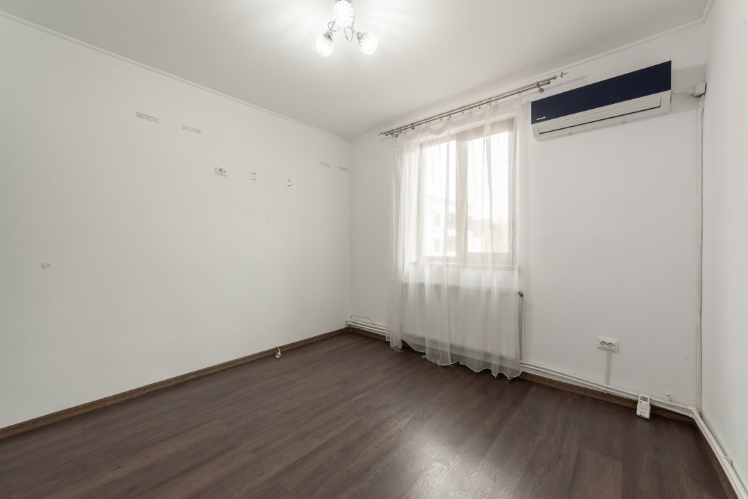 Apartament cu 4 camere, garaj și panouri fotovoltaice – Bradu- 5 min de Pitesti!