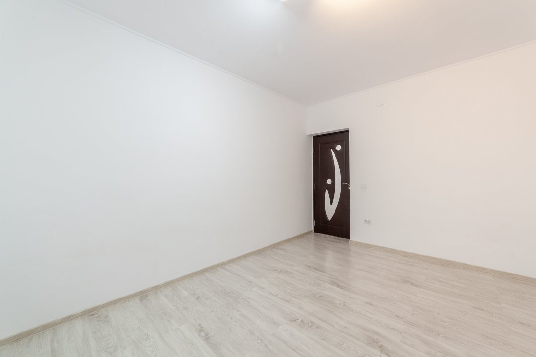 Apartament cu 4 camere, garaj și panouri fotovoltaice – Bradu- 5 min de Pitesti!