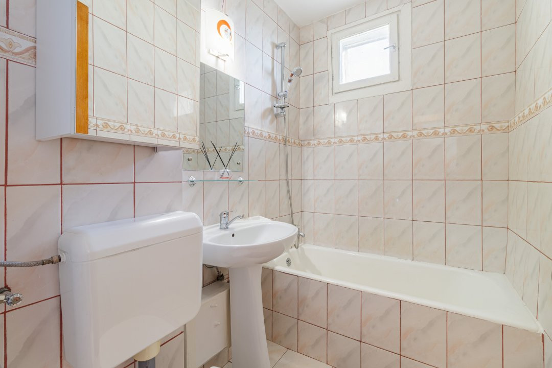 Apartament luminos complet mobilat vis a vis de Parcul Moghioros